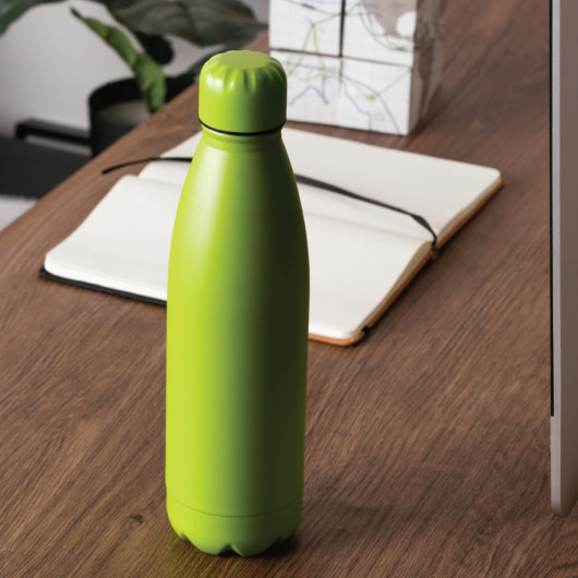 Economy 720mL Metal Bottles Lifestyle